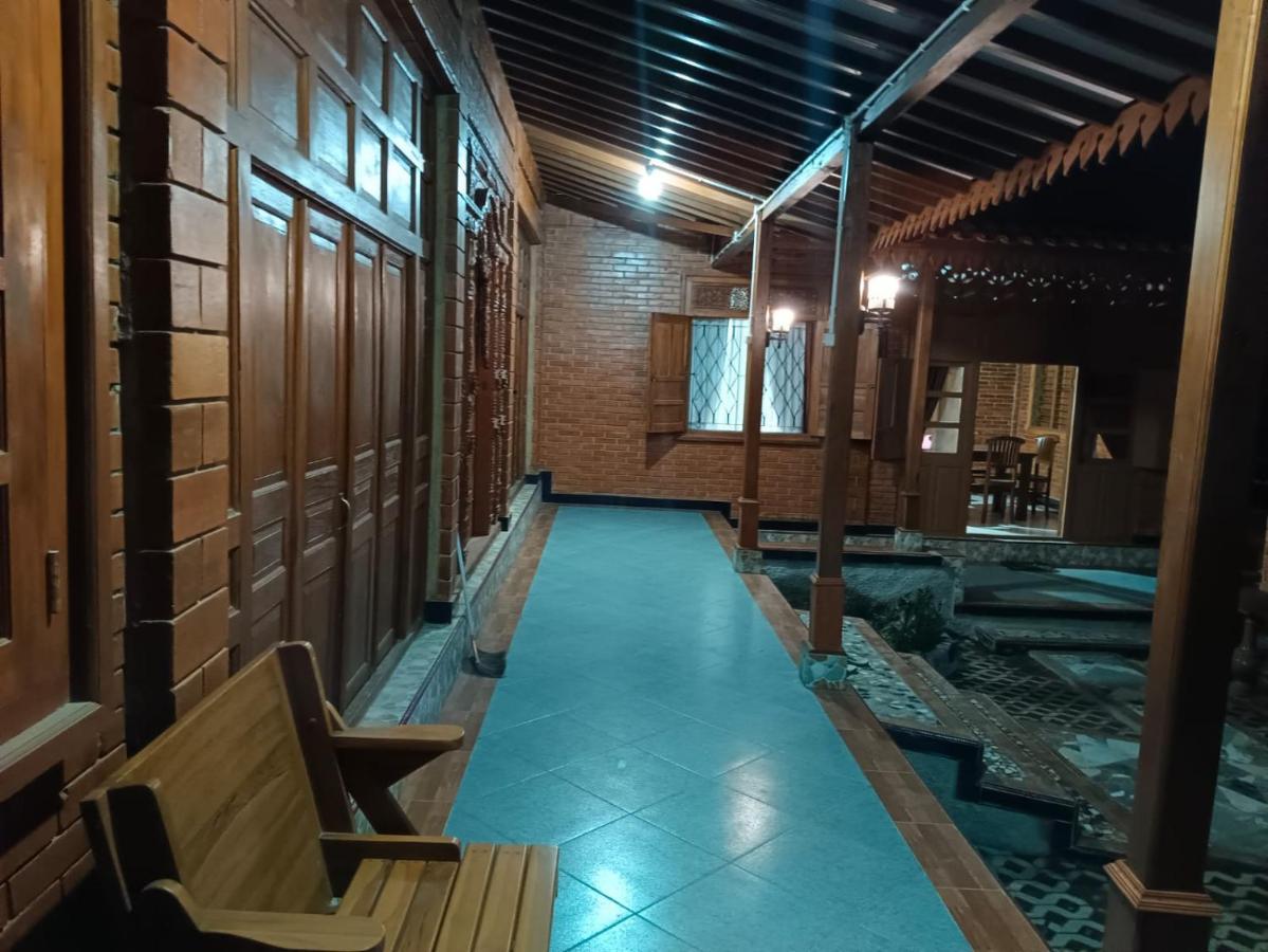 Guesthouse Jogja Omah Punagi Sleman  Luaran gambar